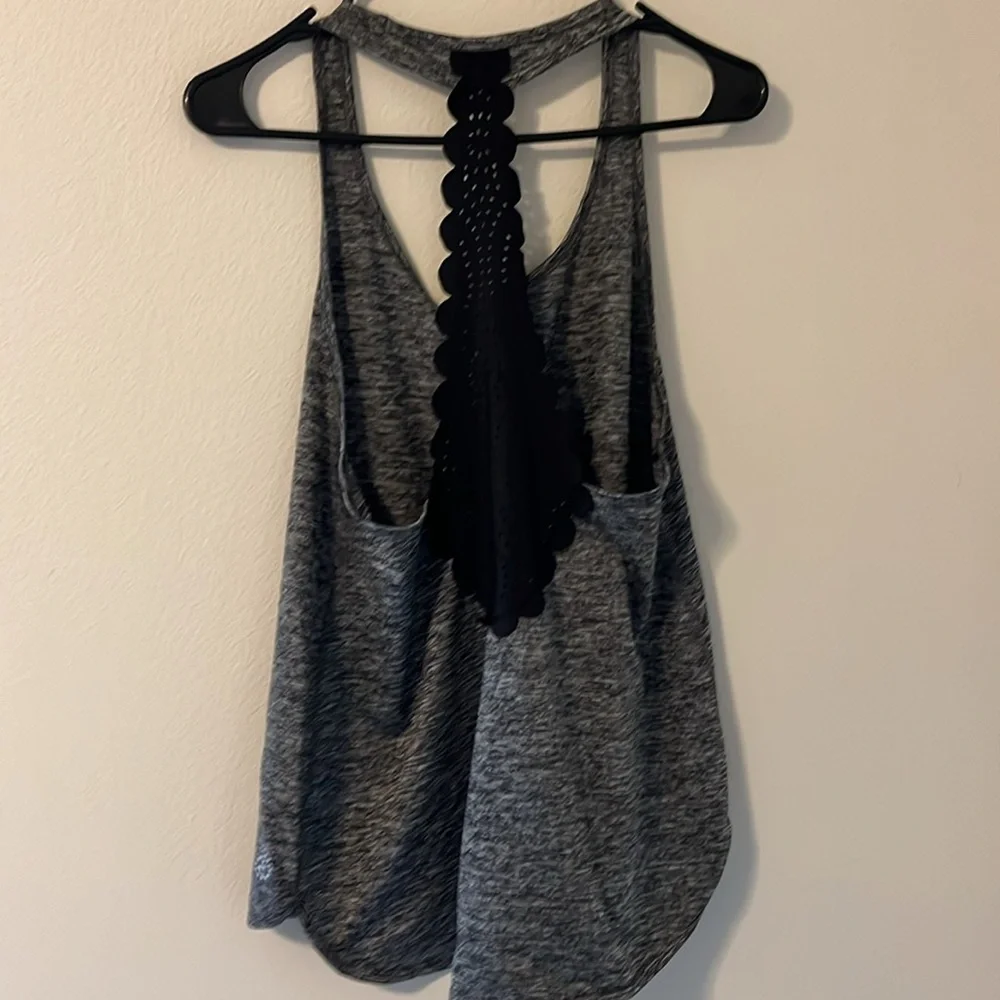 Gray Razorback Workout Tank | M - Picture 3 of 4